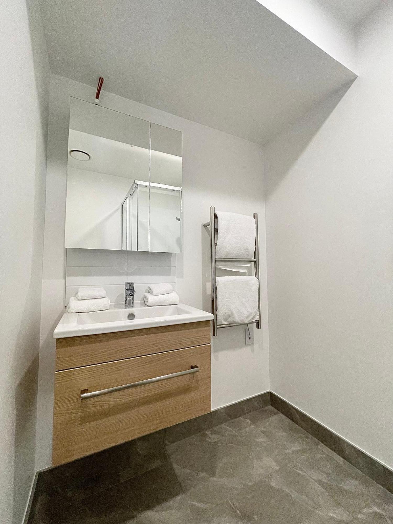 Beautiful Stylish Cbd Apartment オークランド エクステリア 写真